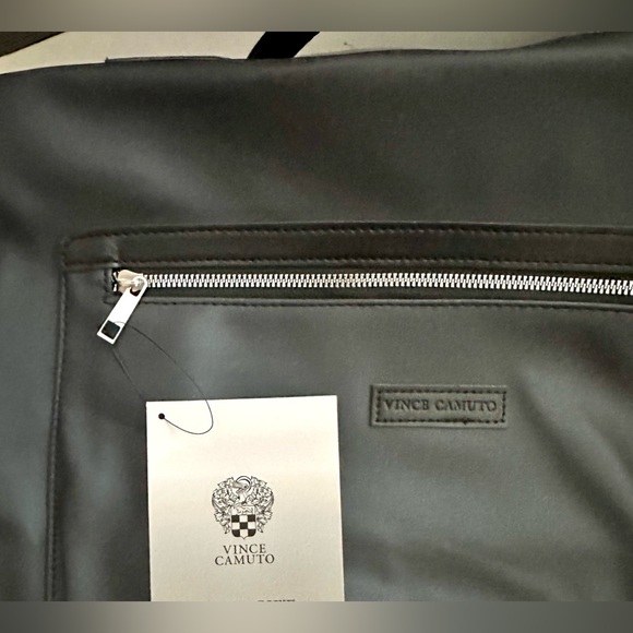 Navy Vince Camuto Weekend Duffle Bag NWT - Picture 5 of 6